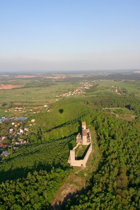 Widok na Chęciny z lotu balonem
